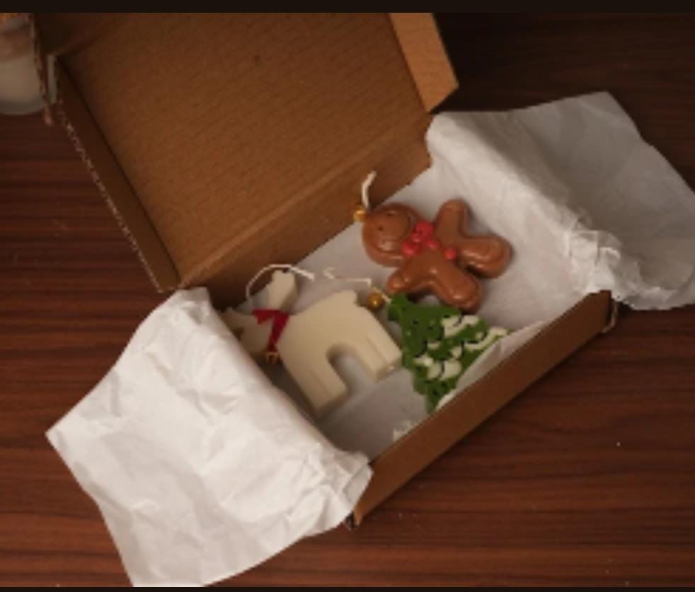 Jingle & Glow Christmas Scented Candles Gift Hamper